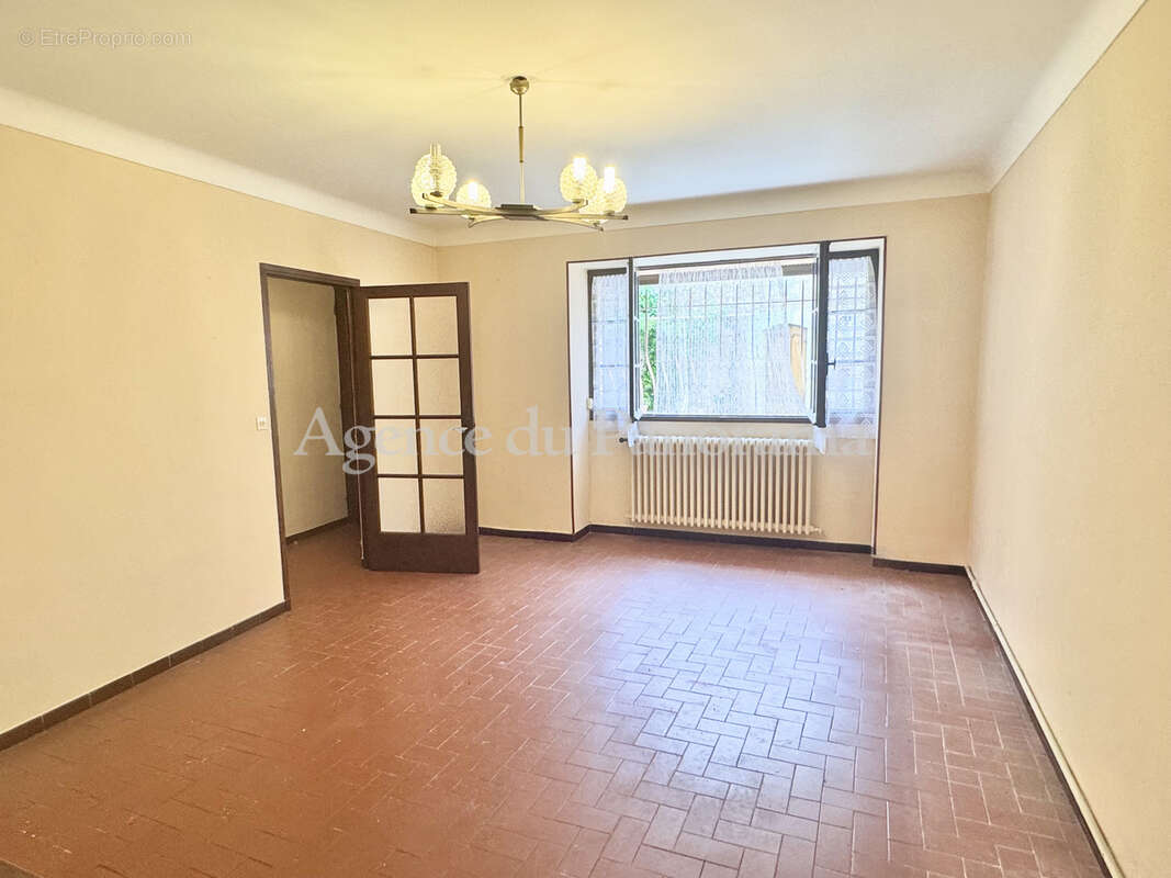Appartement à CABRIS