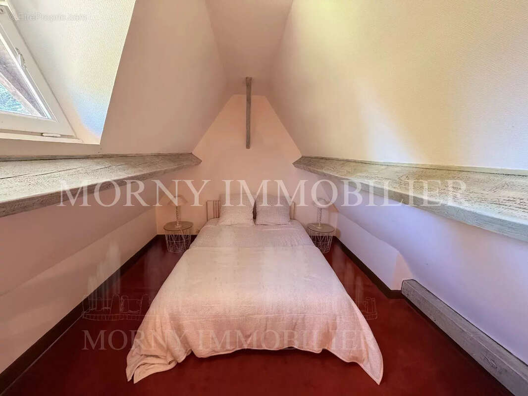 Maison à PONT-L&#039;EVEQUE