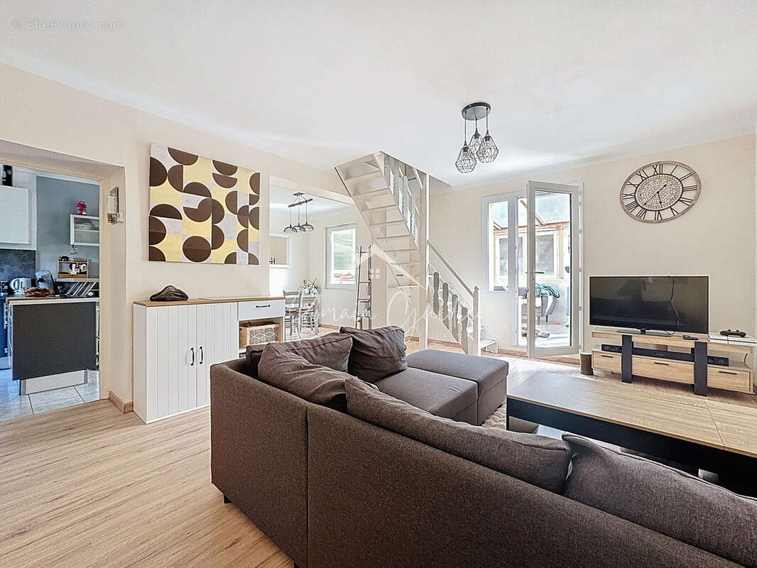 Maison f5 102 m2 - photo 5