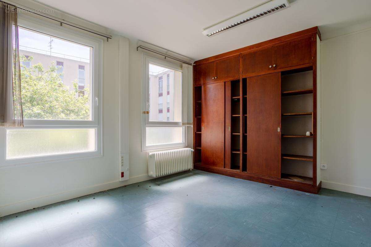 Immeuble de bureau - 486 m² - Bayeux (14) - photo 9