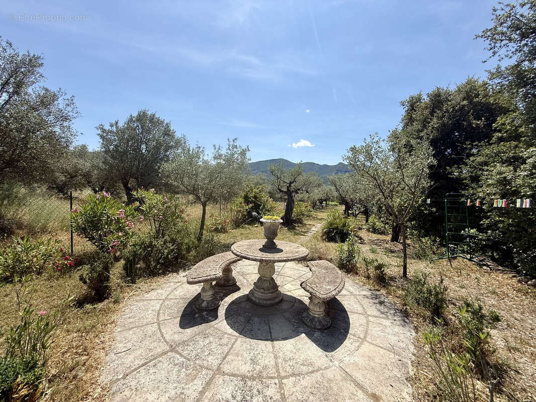 Nyons - elegante villa provencale avec piscine et vue - photo 12