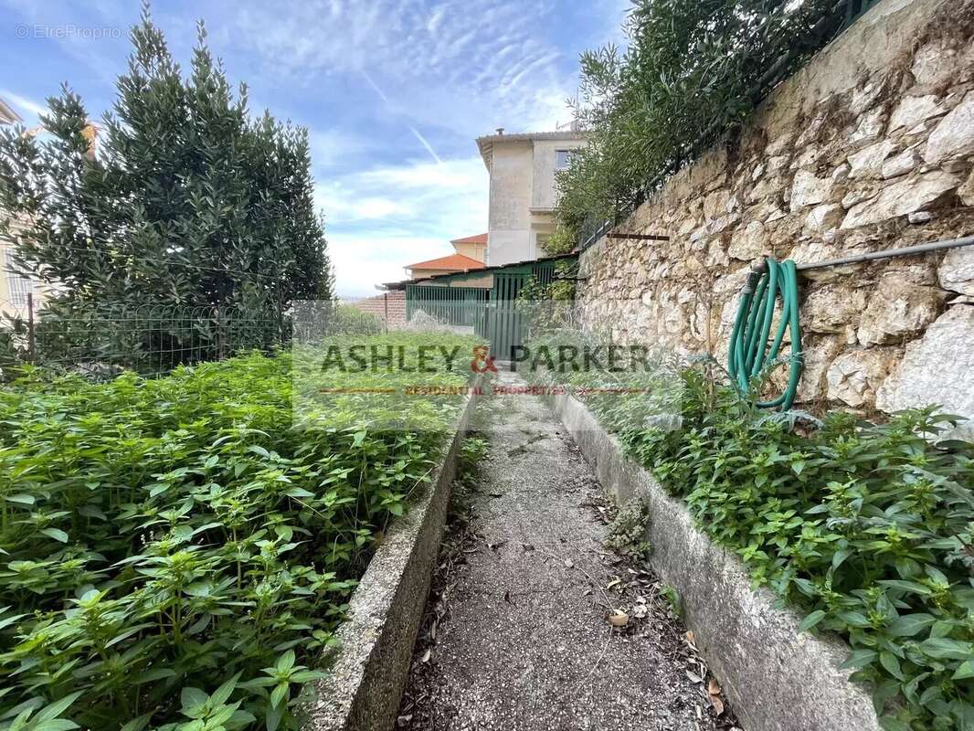 Appartement à VILLEFRANCHE-SUR-MER