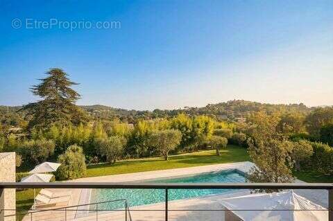 Maison à MOUGINS