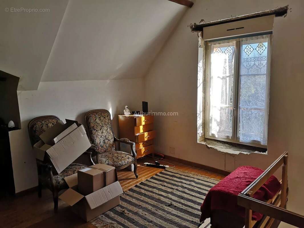 Maison à LA CHARTRE-SUR-LE-LOIR