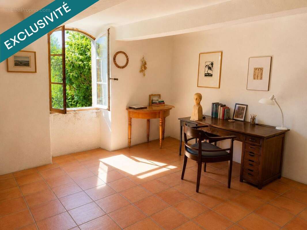 Maison 166 m² à Ongles  - photo 9
