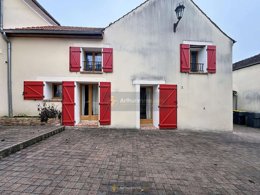 Maison à COULOMMIERS