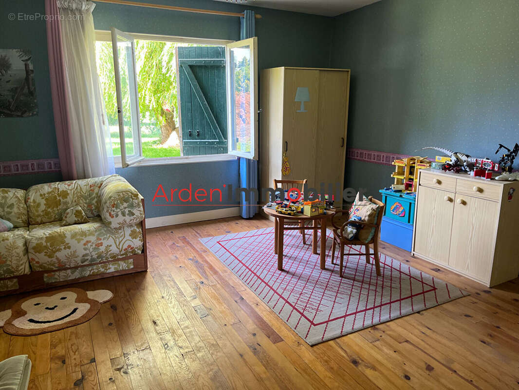 Maison à CHAUMONT-PORCIEN