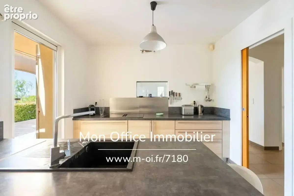 Référence : 7180-EHA - Maison Eguilles 170 m2, calme absolu, vue dégagée - photo 8