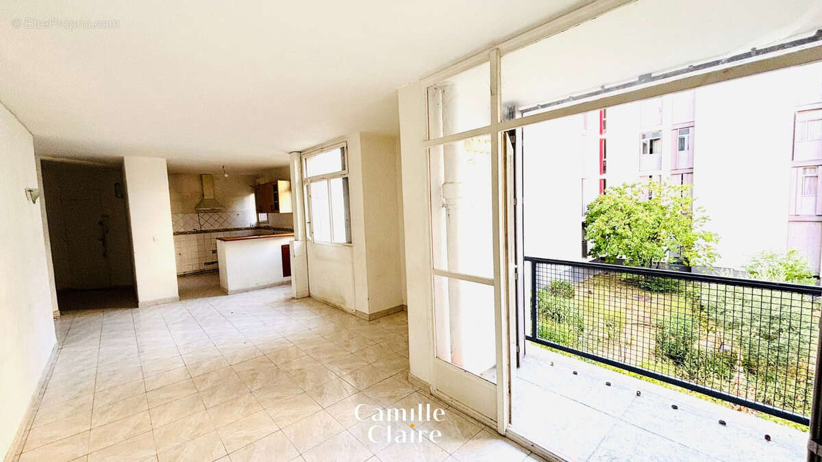 Appartement T5  centre ville Aix en Provence avec parking et balcon - photo 3