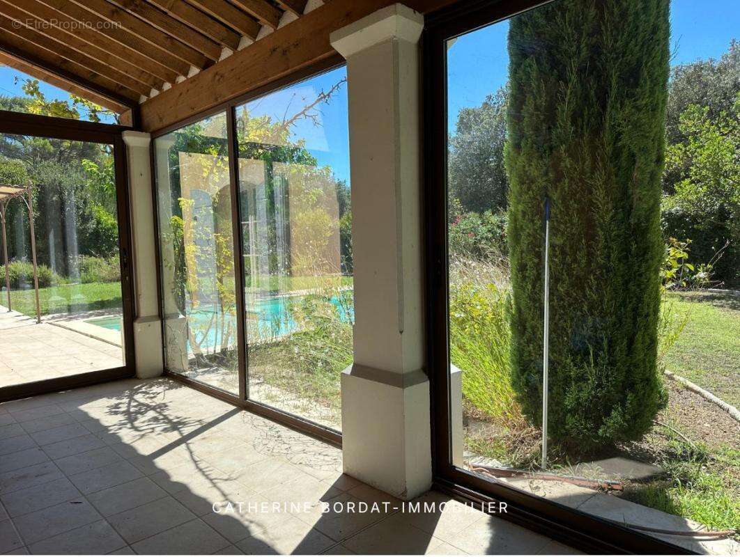 EXCLUSIVITÉ - Maison Mallemort Domaine de Pont Royal 6 pièces 160 m2 - photo 11