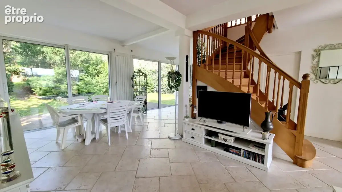 VIROFLAY-  A vendre Maison coup de coeur ! 7 pièces DPE D ! - photo 4