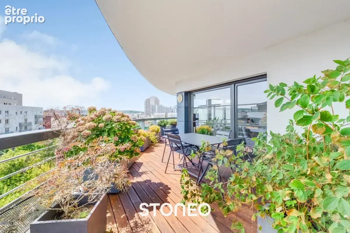 Duplex au dernier étage avec terrasses - photo 2