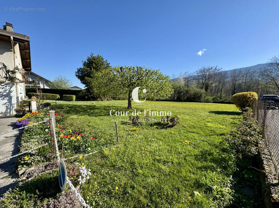 Maison à CRANVES-SALES