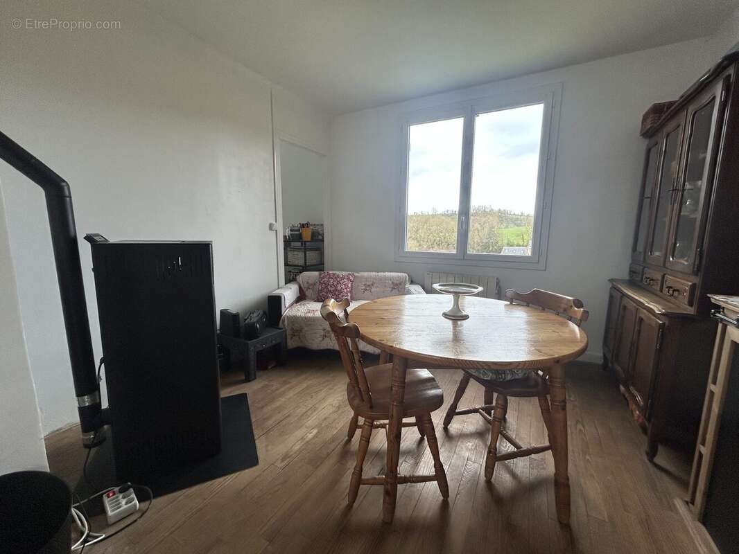 Maison à PONT-D'OUILLY