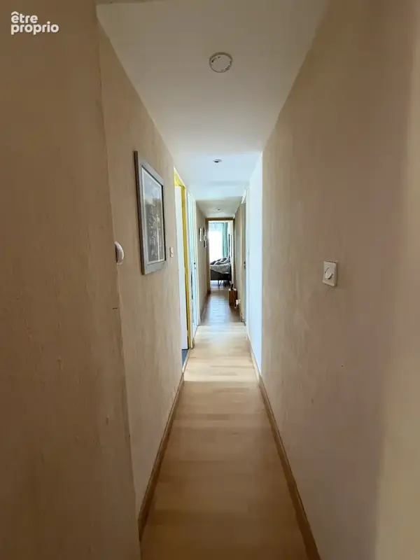 longère 4 chambres et bureau sur 2280 m2 de terrain avec bâtiment de 180 m2 - photo 9