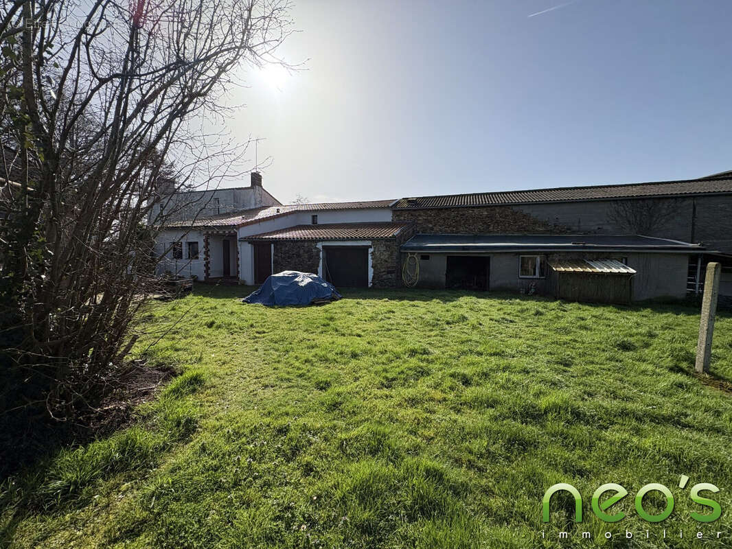 Maison à TILLIERES