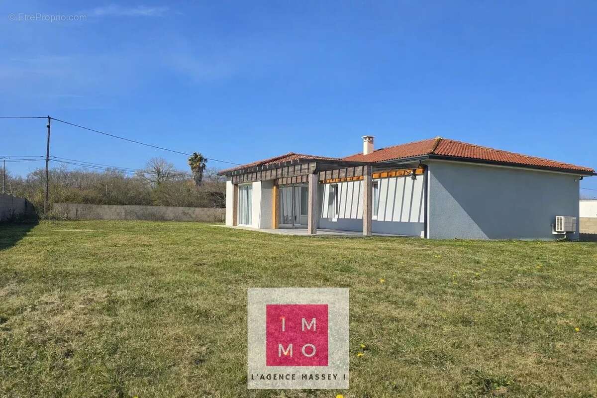 Maison à RABASTENS-DE-BIGORRE