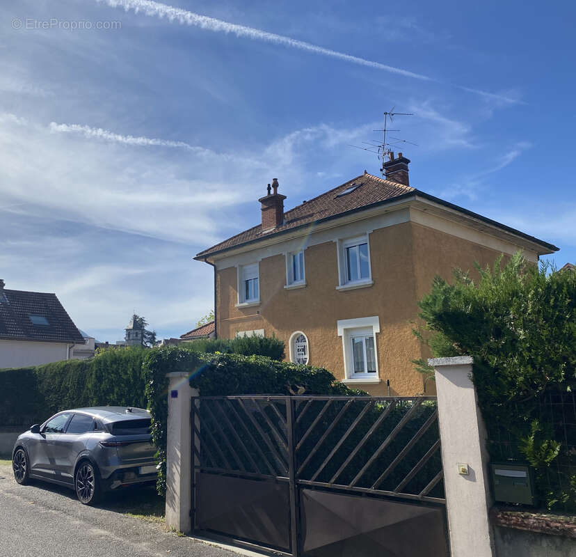 Appartement à COGNIN