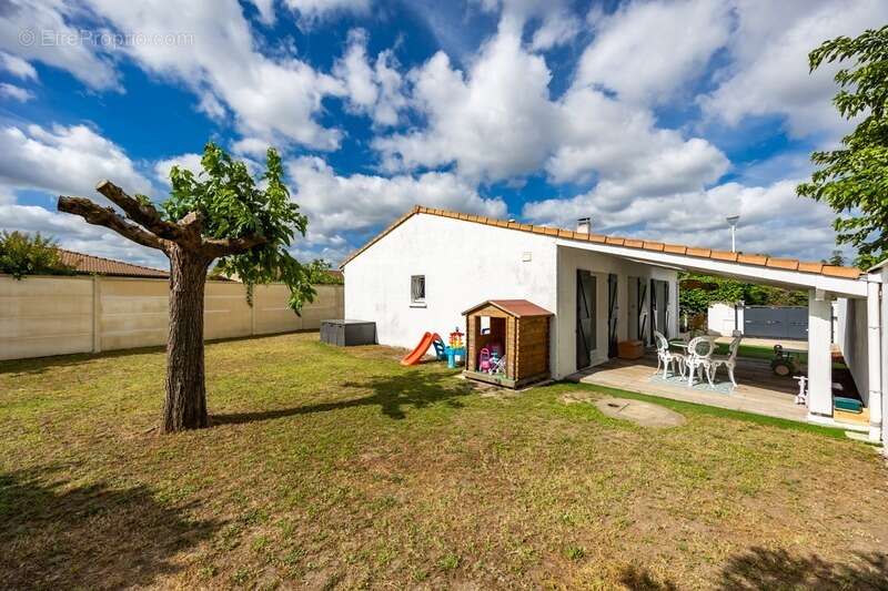 Maison à VILLENAVE-D'ORNON