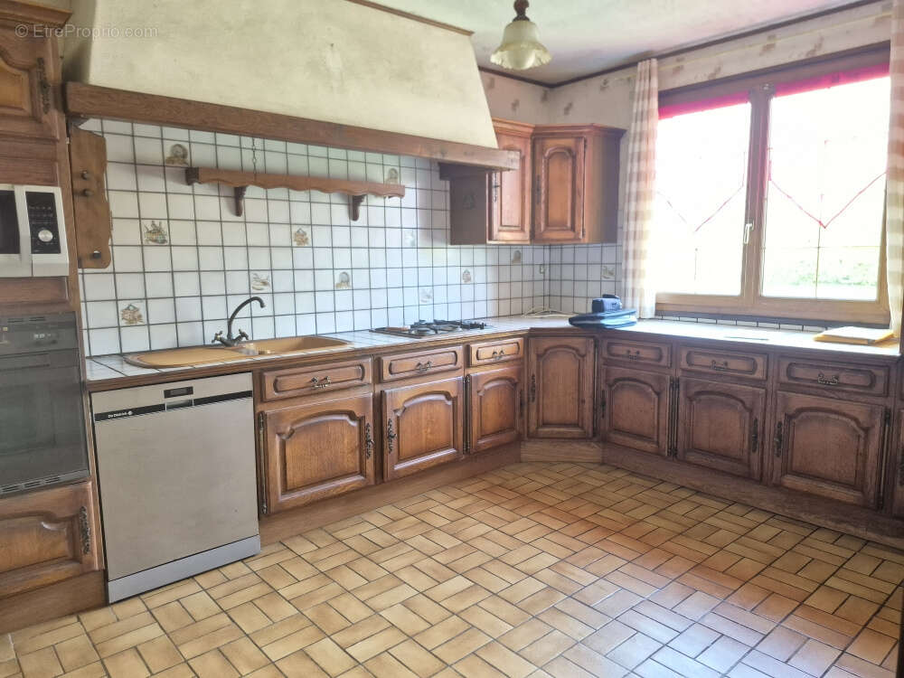 Maison à NEUFCHATEL-EN-BRAY