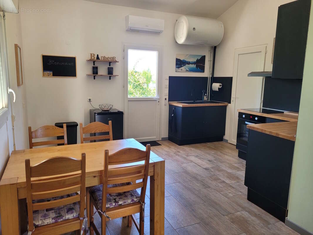 Maison à ALIGNAN-DU-VENT