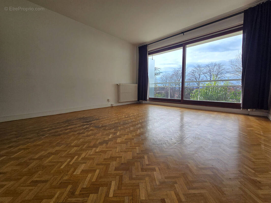Appartement à FONTENAY-SOUS-BOIS