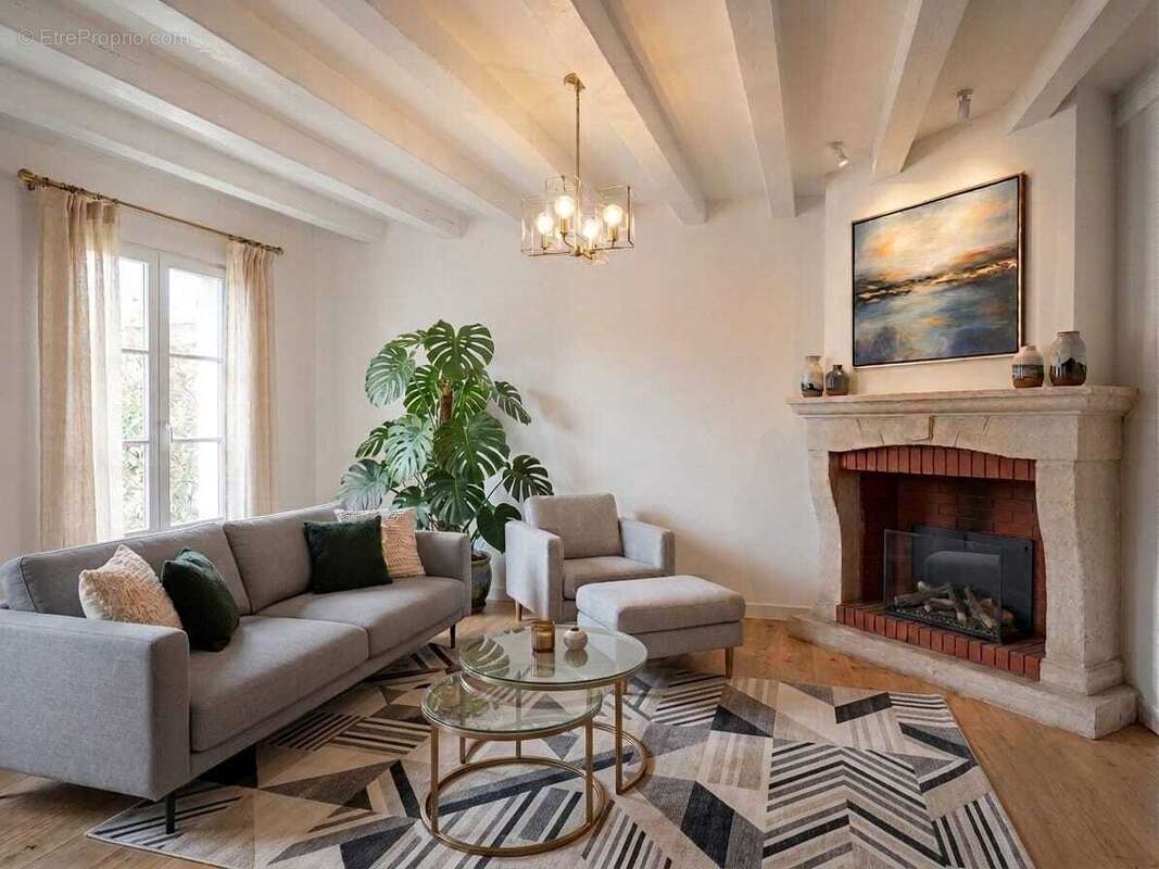 Maison familiale avec jardin et dépendance - photo 3