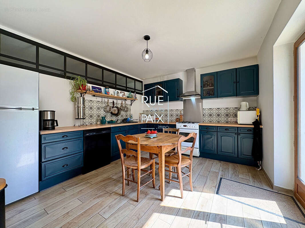 Maison Champigny En Rochereau 5 pièce(s) 144 m2 - photo 4
