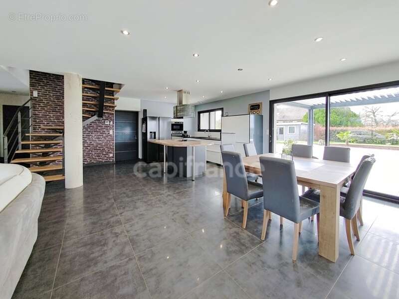 Saint-Cyr (71), à vendre maison contemporaine P6 de 130 m² - Terrain de 961m² - photo 3