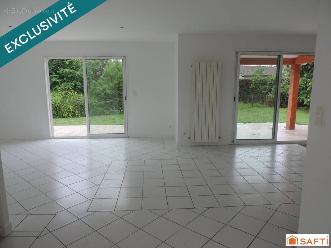 Photo 1 - Maison à SAINT-SULPICE