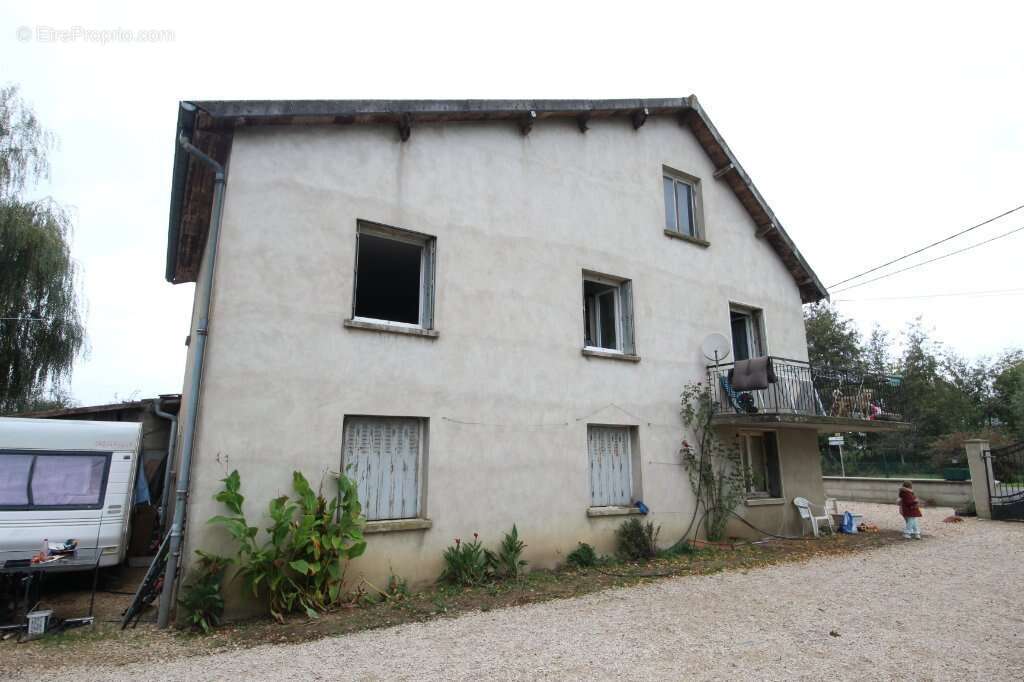 Appartement à BRANGES