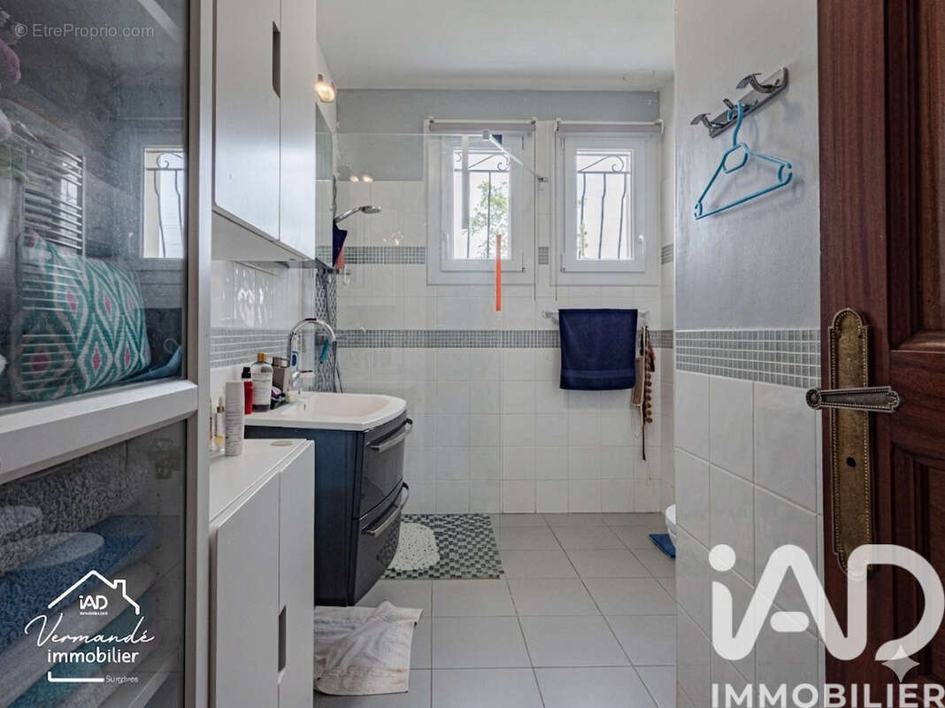 Photo 8 - Maison à SURGERES