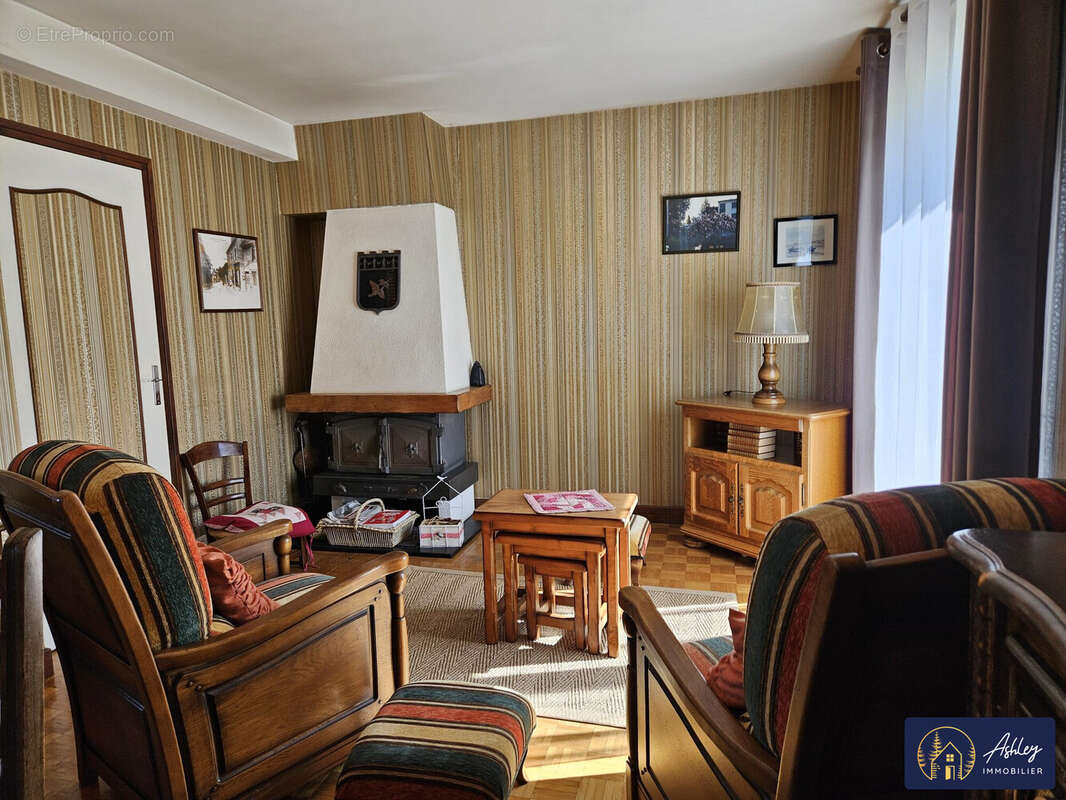 Maison à vendre 6 pièces Ussel - Maison à USSEL