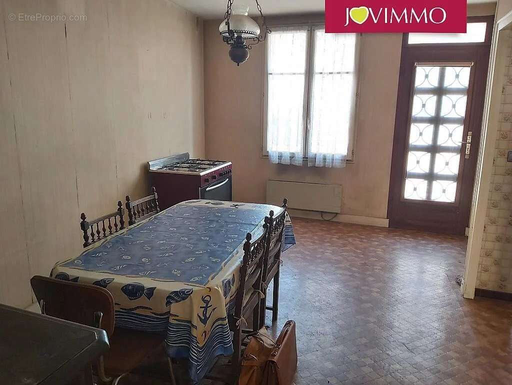 Maison à CHATEAUMEILLANT