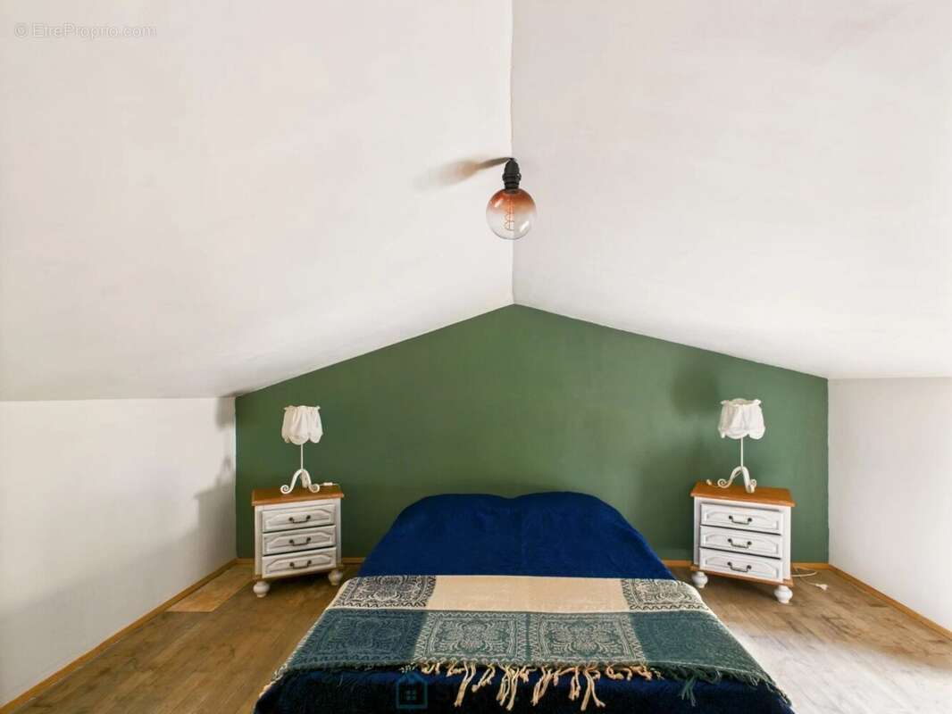 Maison à PIEGUT-PLUVIERS