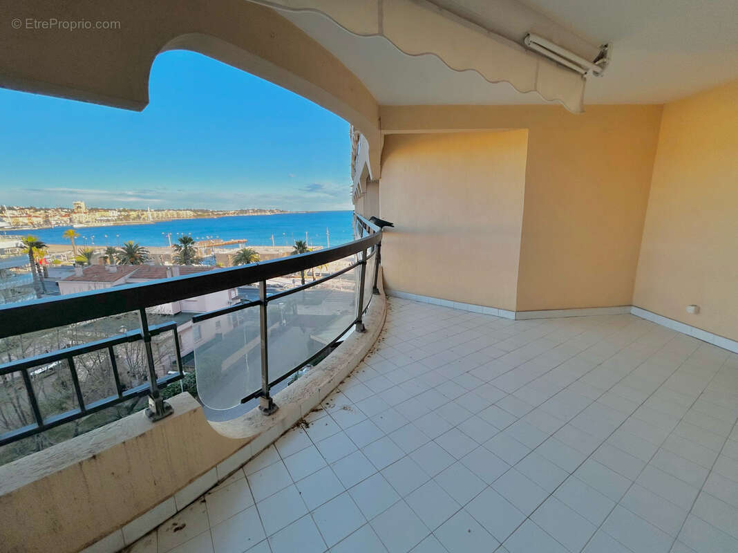 Appartement à FREJUS