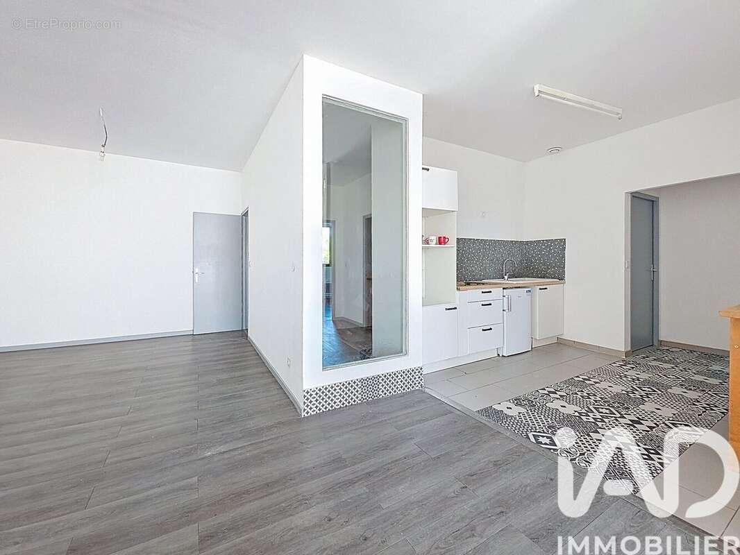 Photo 3 - Appartement à UCHAUD
