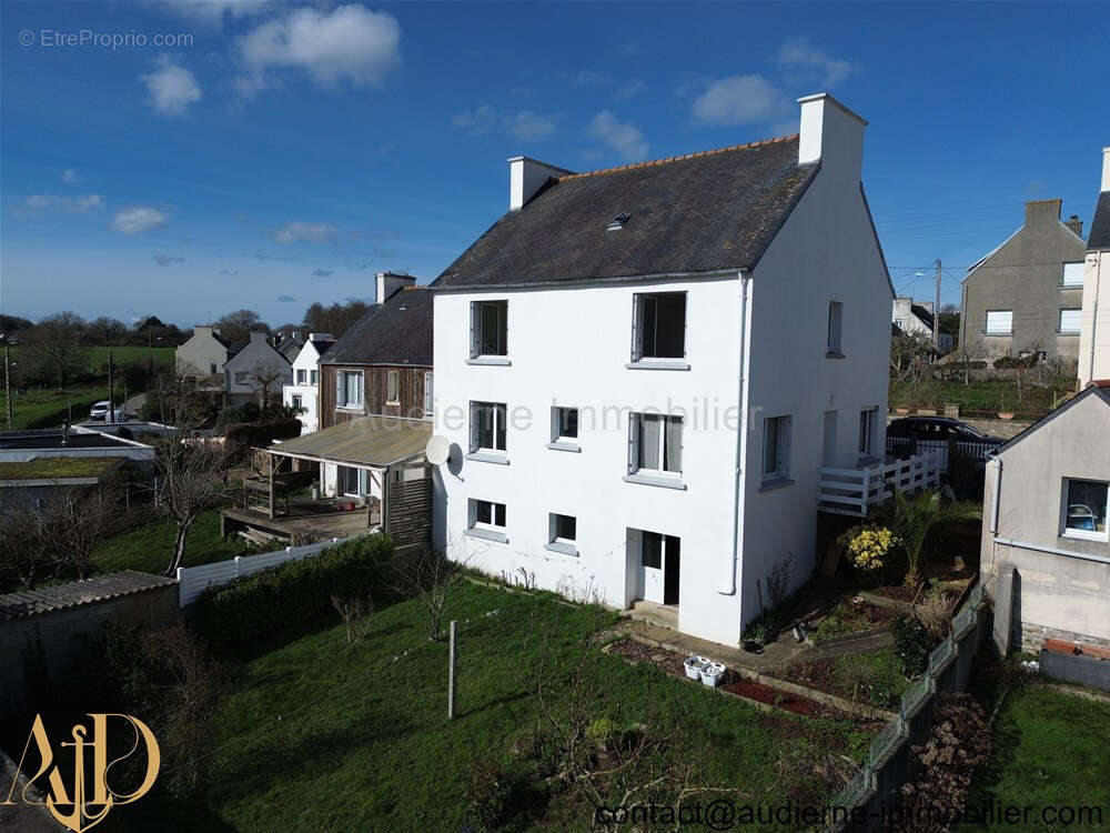 Maison à PONT-CROIX