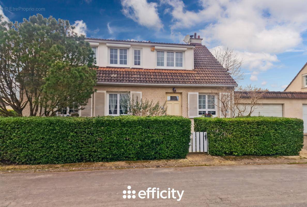 Maison à SUCY-EN-BRIE