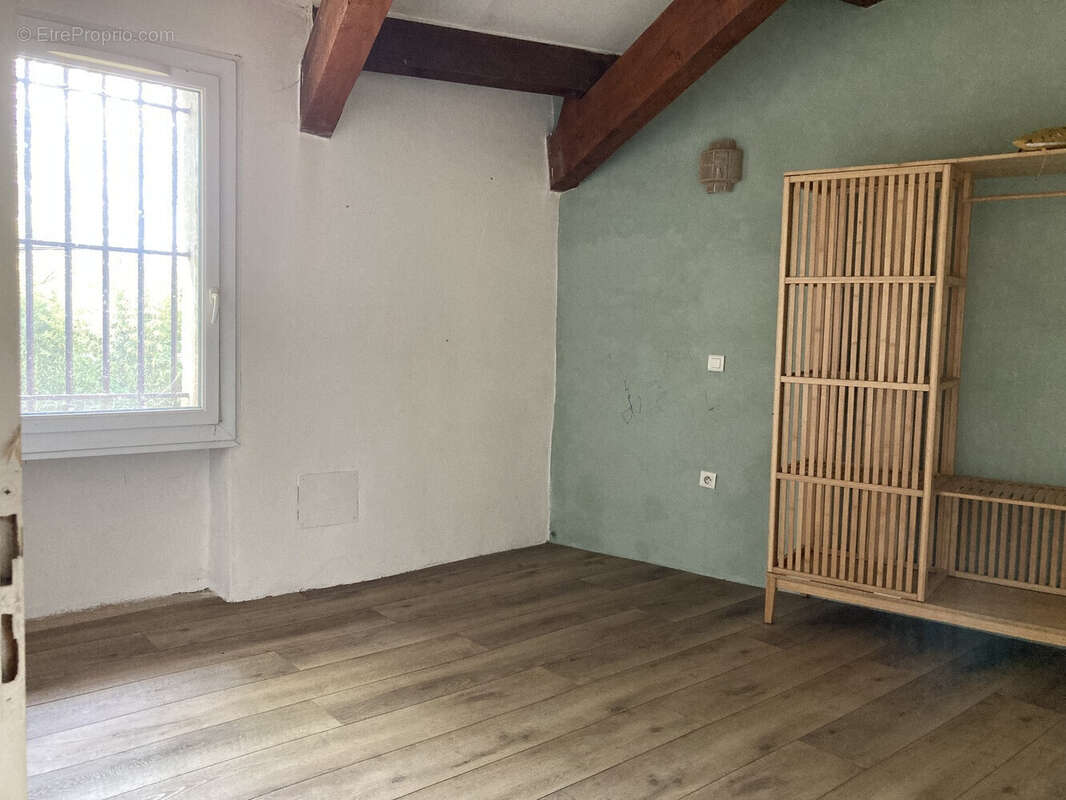 mas 117 m² avec remise et garage sur 1900 m² - photo 5