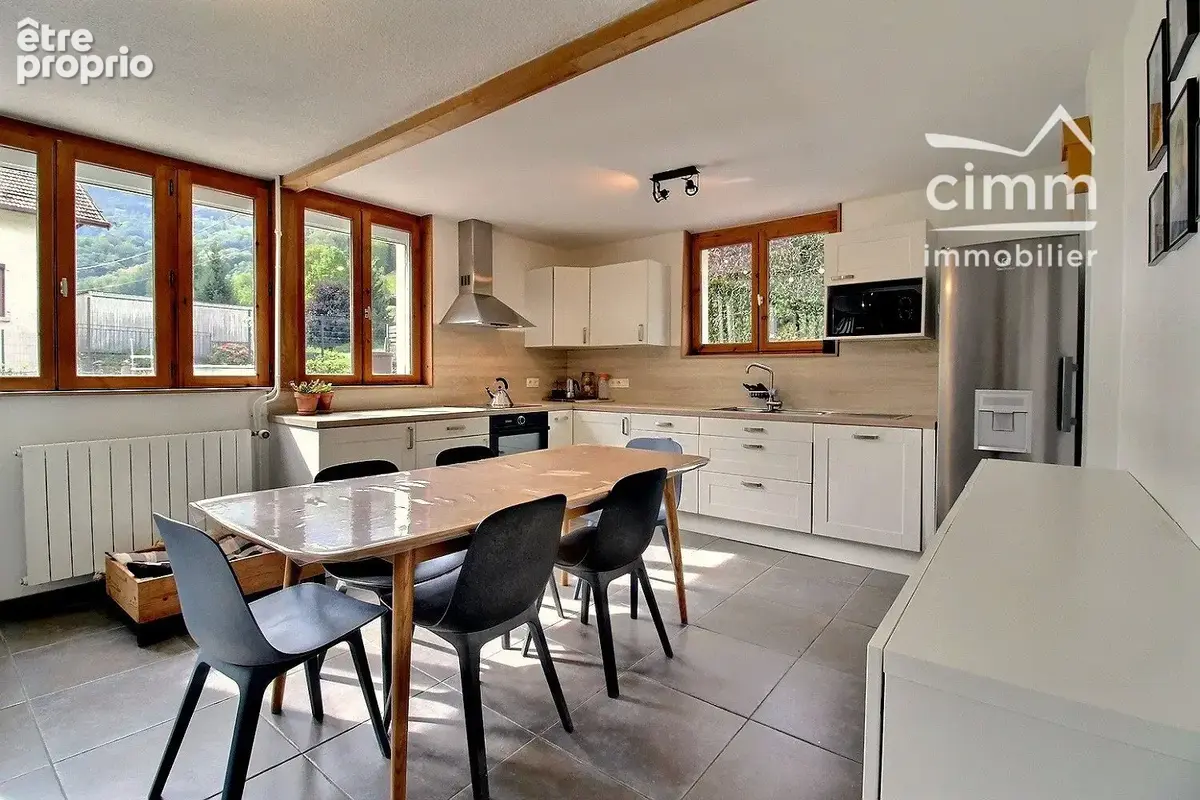Maison 9 pièces 206 m² à vendre à Magland (74300) - photo 4