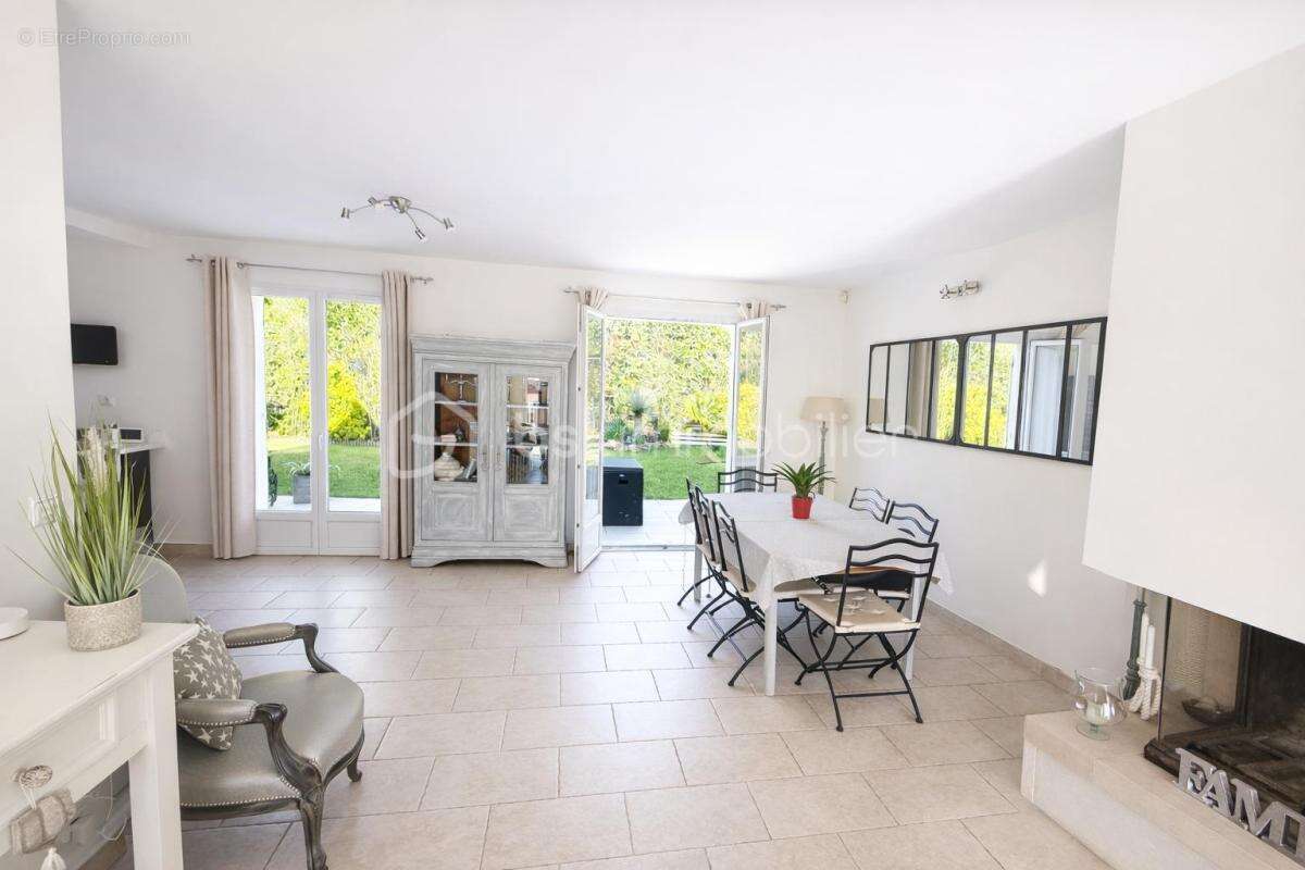  Maison familiale 150 m² – Jardin paysagé – Emplacement idéal!! - photo 6