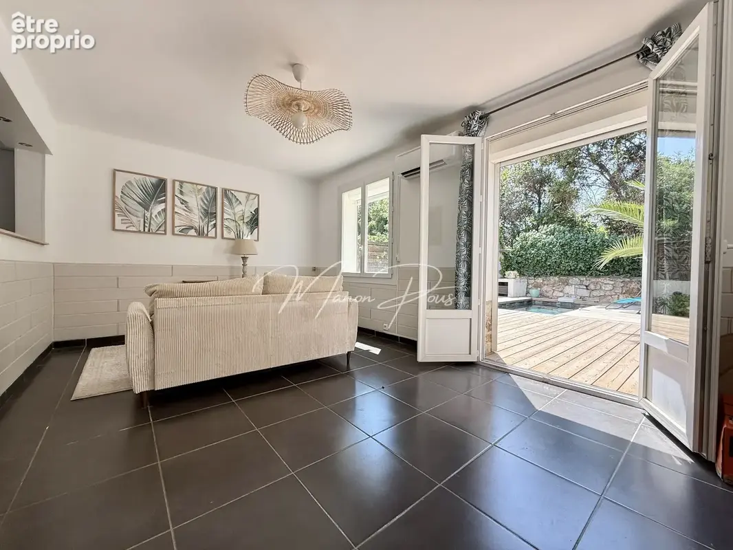 Maison 95 m² à Saint-Esteve  - photo 29