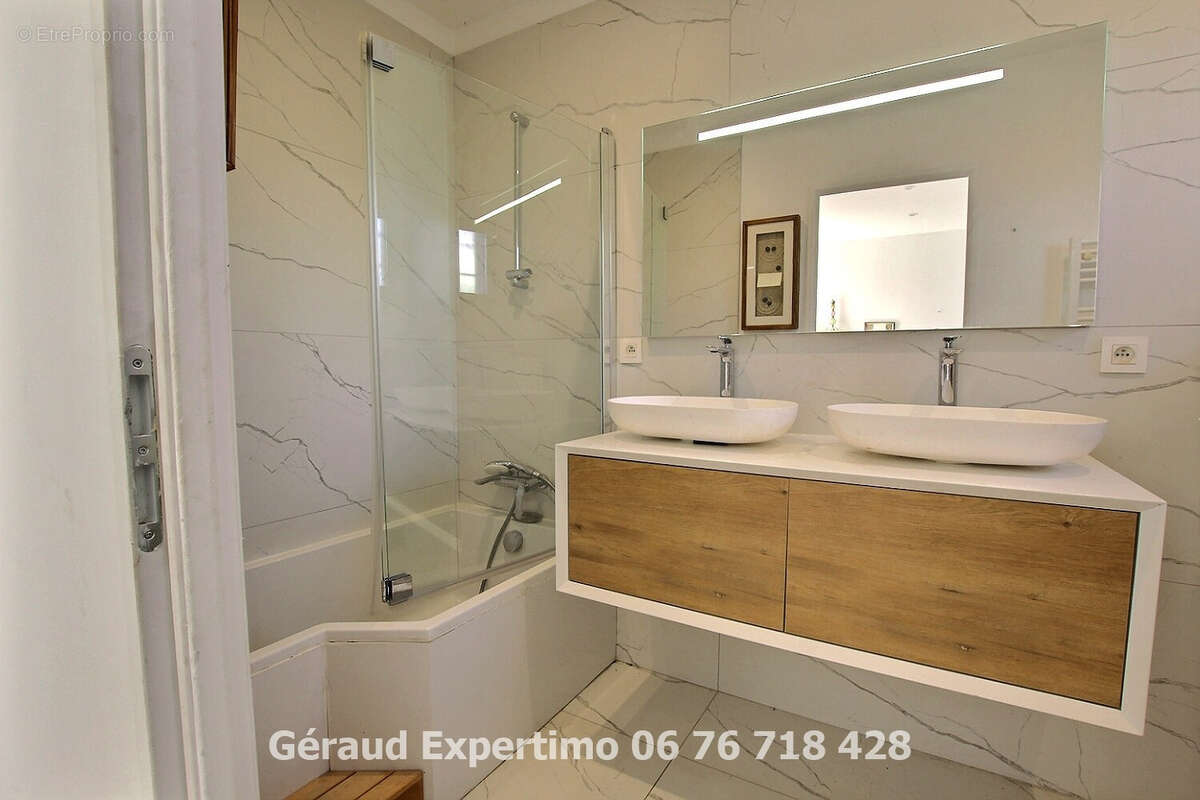 Superbe villa 5 pièces avec vue imprenable sur le golf  10mn du centre  Aix-en-Provence - piscine - photo 17