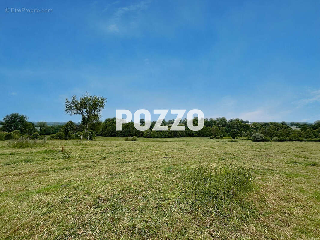 Maison à SAINT-SAMSON-DE-BONFOSSE