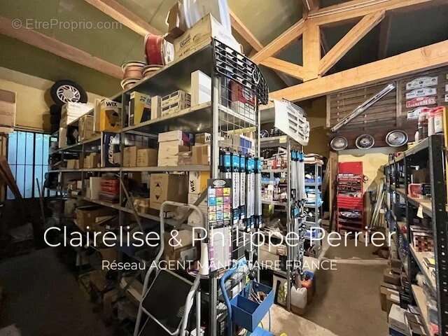 Commerce à LE THORONET