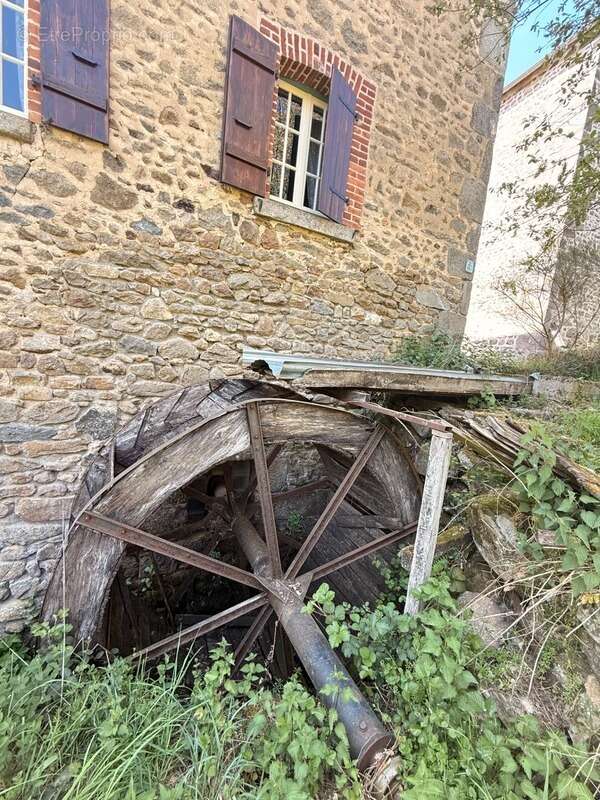 Maison à SAINT-VAURY