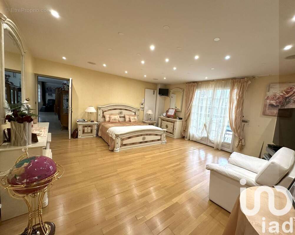 Photo 6 - Maison à SAINT-MAUR-DES-FOSSES