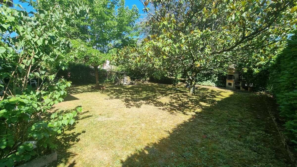 Maison à FONTAINES-SUR-SAONE