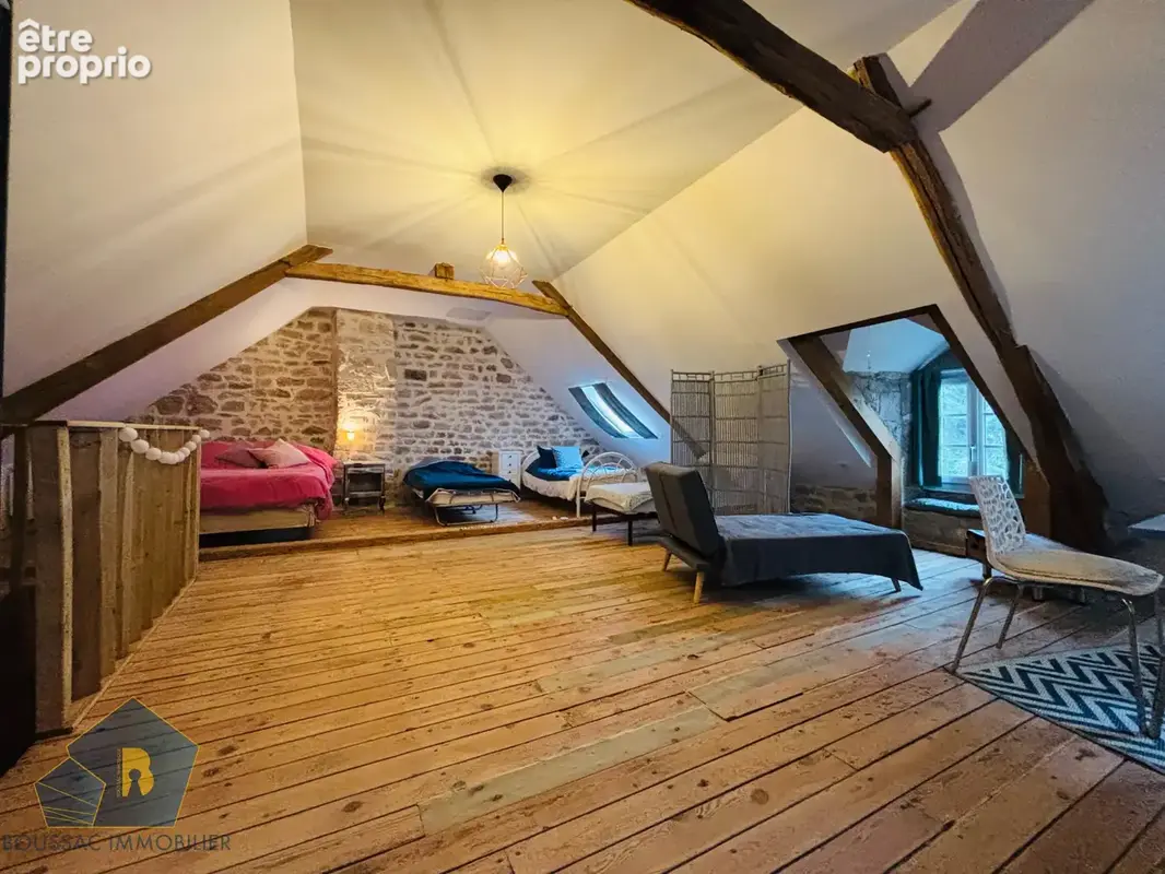 Maison entièrement rénovée   Vue exceptionnelle sur les Monts de Toulx - photo 11